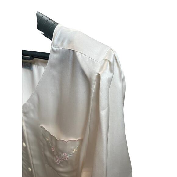 Vtg Etienne Bridal White Satin Nightgown~Nightshirt Sz M~feminine - Picture 4 of 8